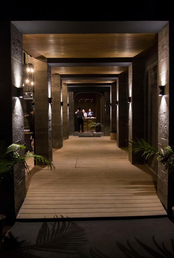 Nomad Hotel Kathmandu Buitenkant foto