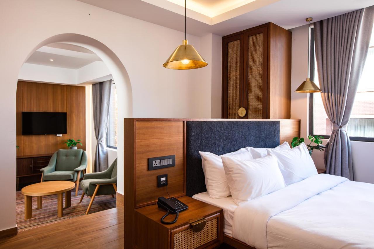 Nomad Hotel Kathmandu Buitenkant foto